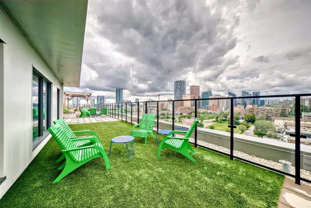 123 4 Street NE, #814