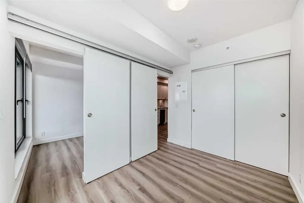 123 4 Street NE, #814