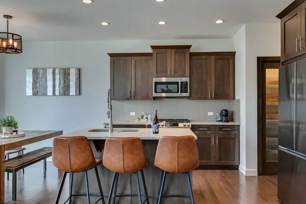 270 Legacy Heights SE
