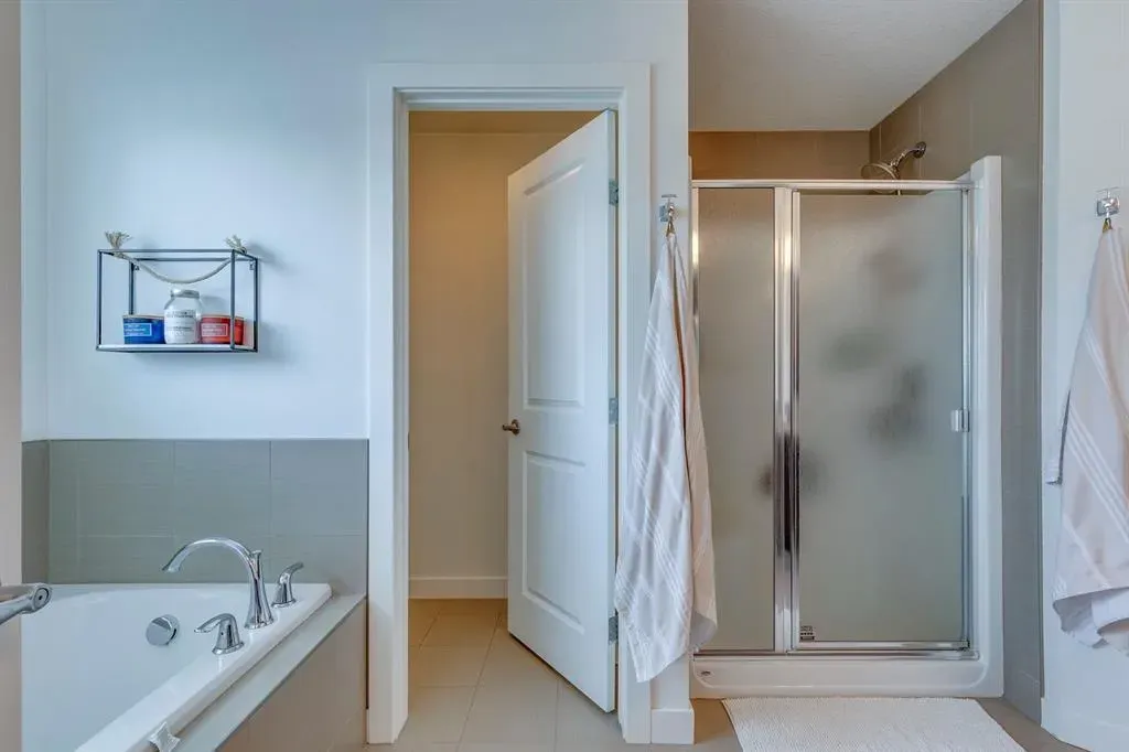 270 Legacy Heights SE