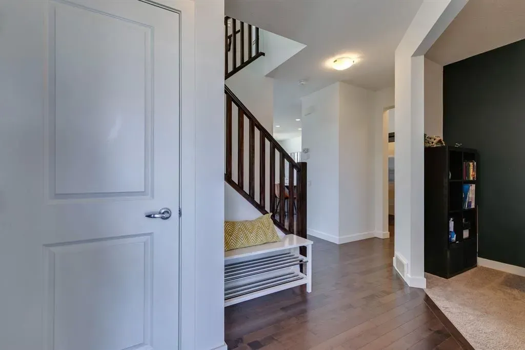 270 Legacy Heights SE