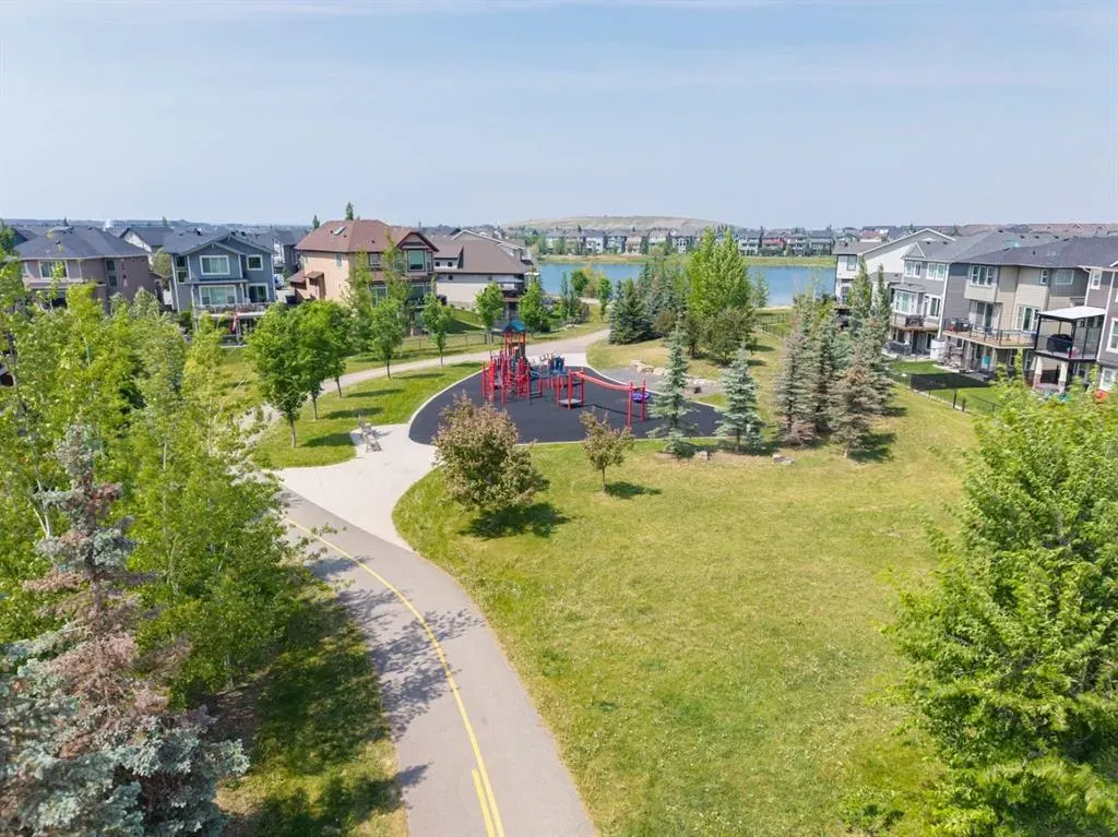 270 Legacy Heights SE