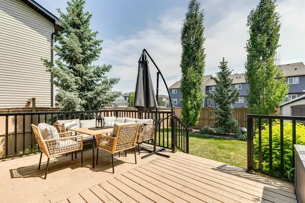 270 Legacy Heights SE