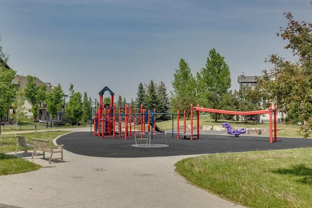 270 Legacy Heights SE