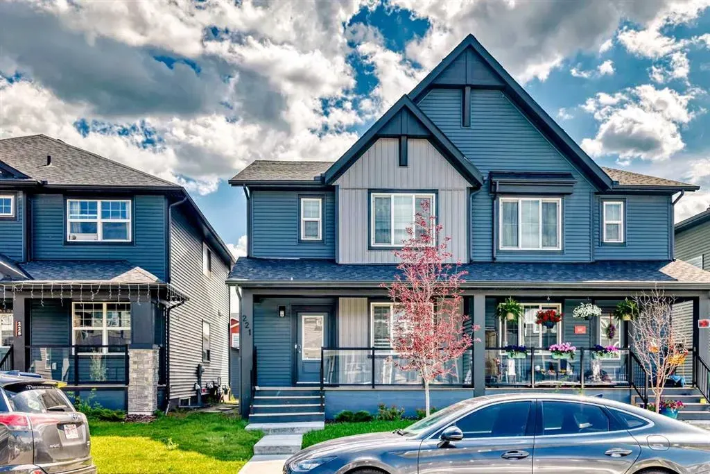 221 Midgrove Mews SW