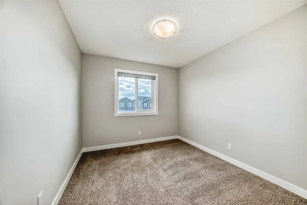 221 Midgrove Mews SW
