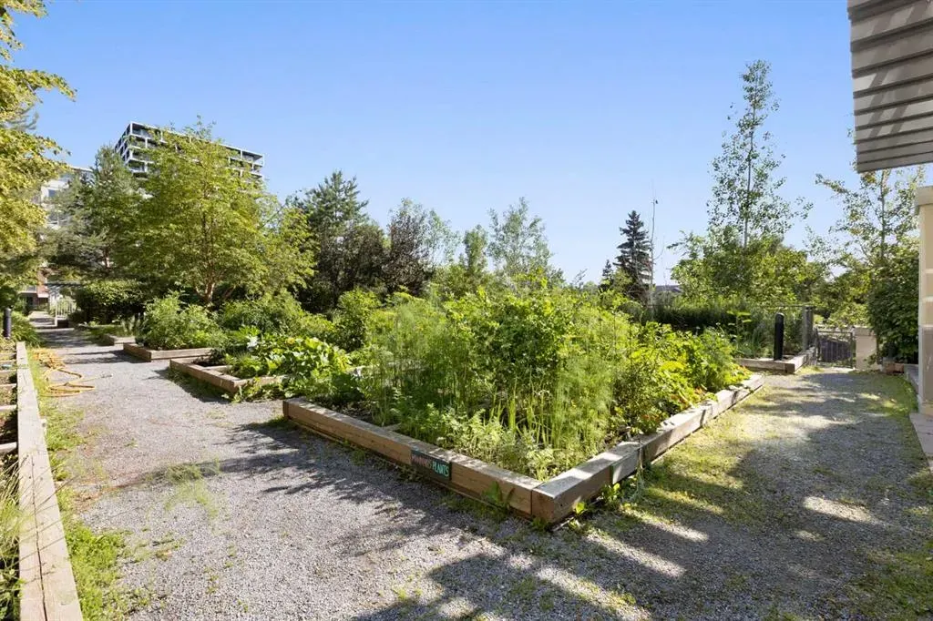 38 9 Street NE, #416