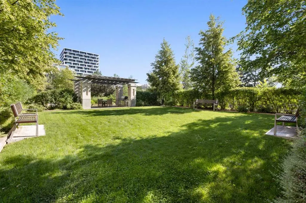 38 9 Street NE, #416