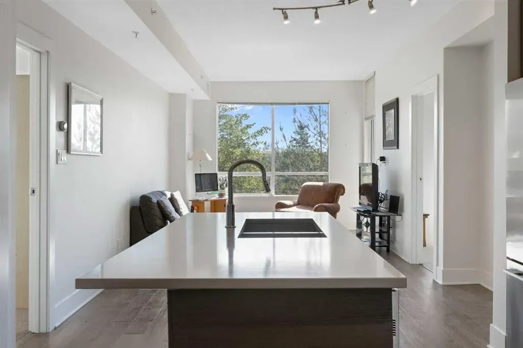38 9 Street NE, #416