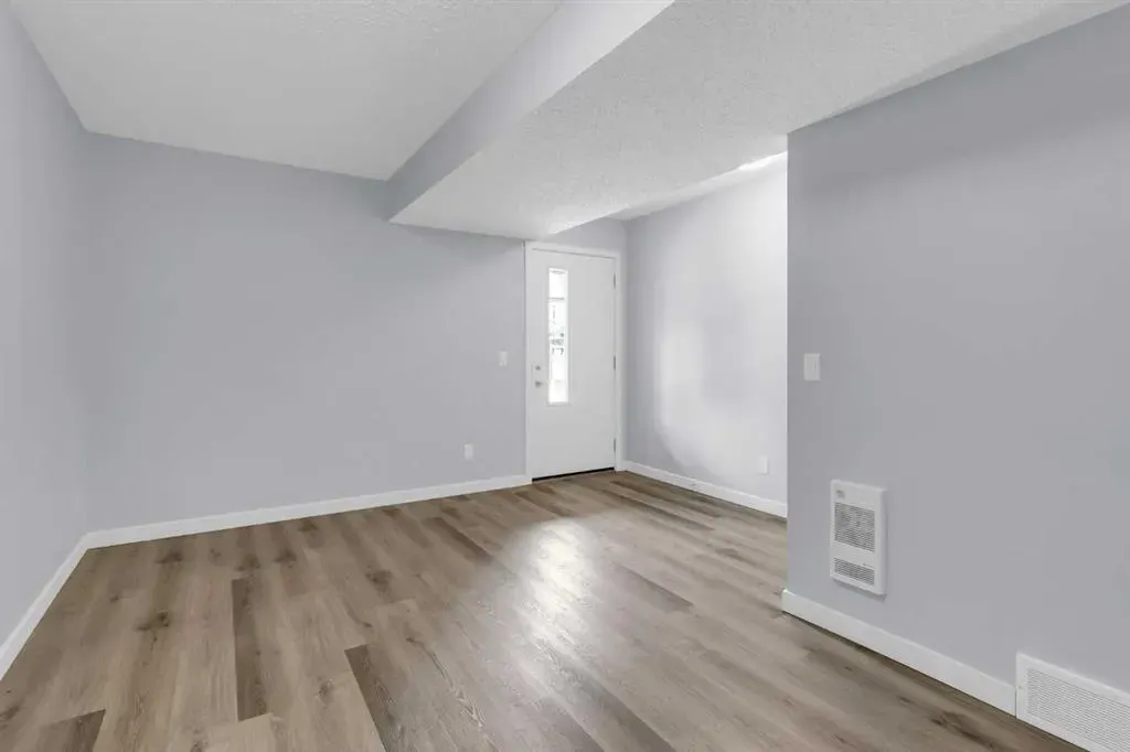 301 Redstone Boulevard NE, #432