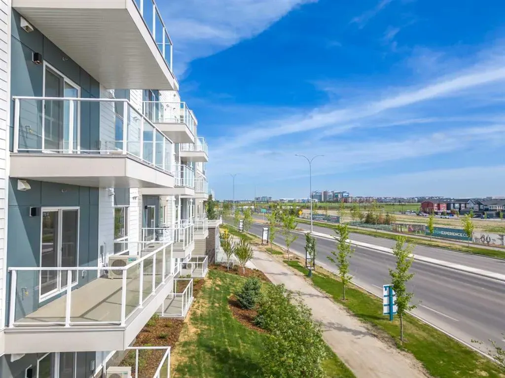 220 Seton Grove SE, #1209