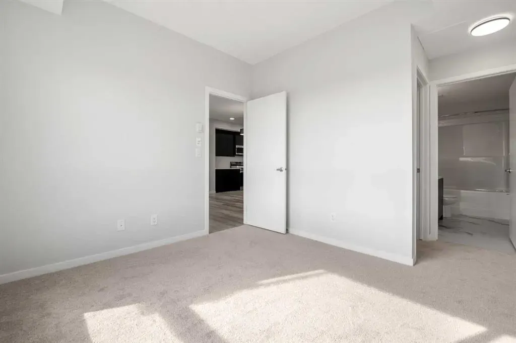 220 Seton Grove SE, #1209