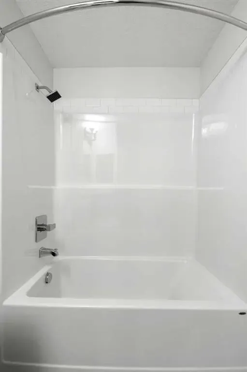 220 Seton Grove SE, #1209