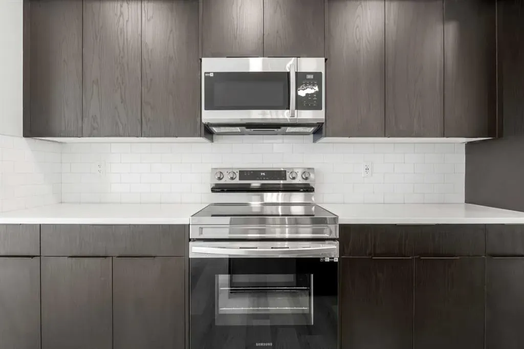 220 Seton Grove SE, #1209