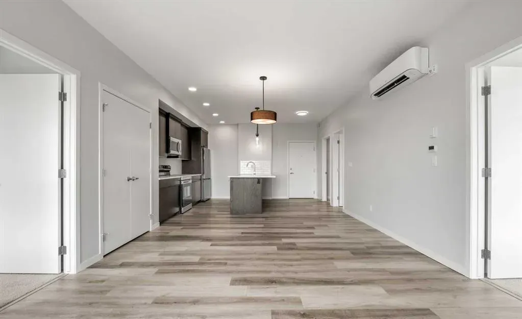220 Seton Grove SE, #1209