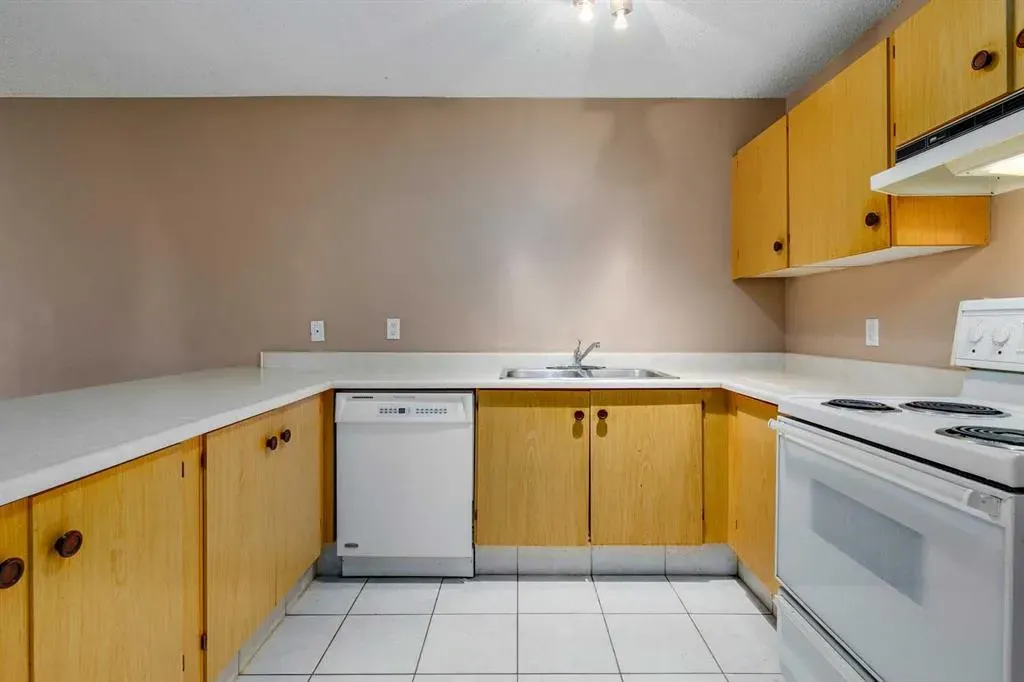 3705 Fonda Way SE, #57
