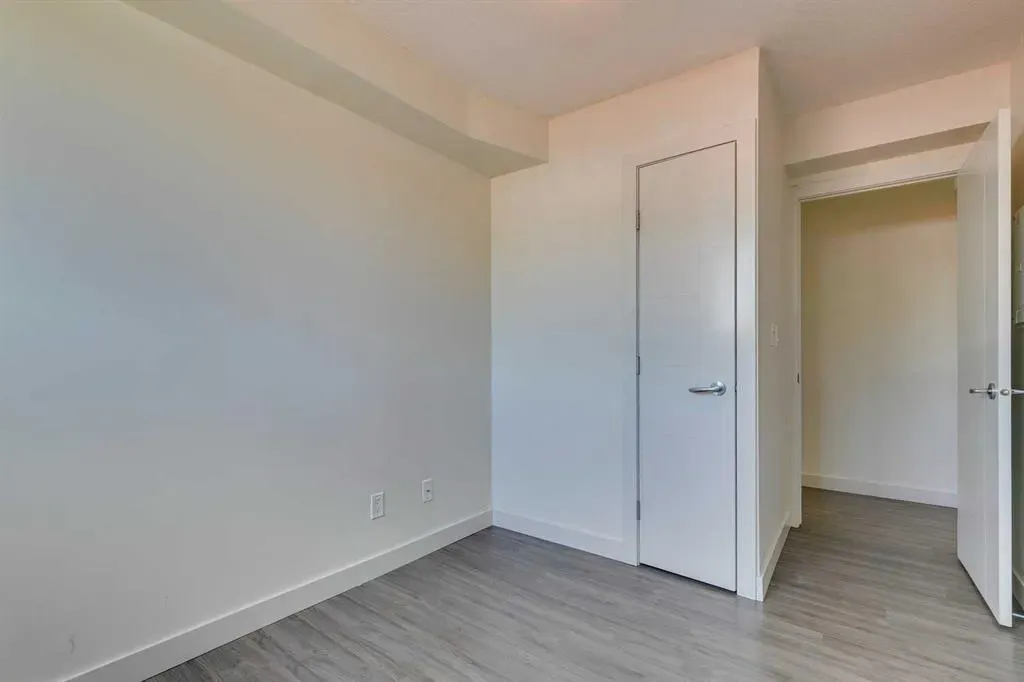 916 Memorial Drive NW, #402