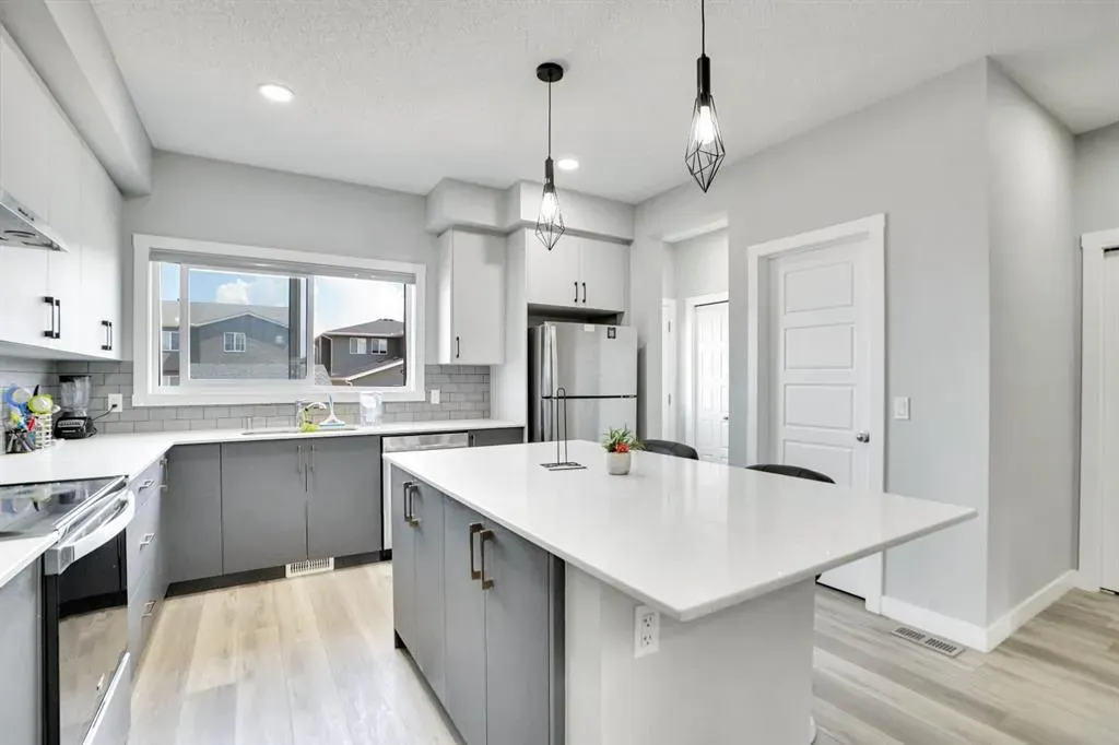 20 Cornerstone Link NE