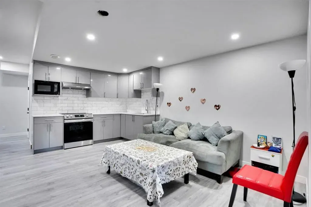 20 Cornerstone Link NE