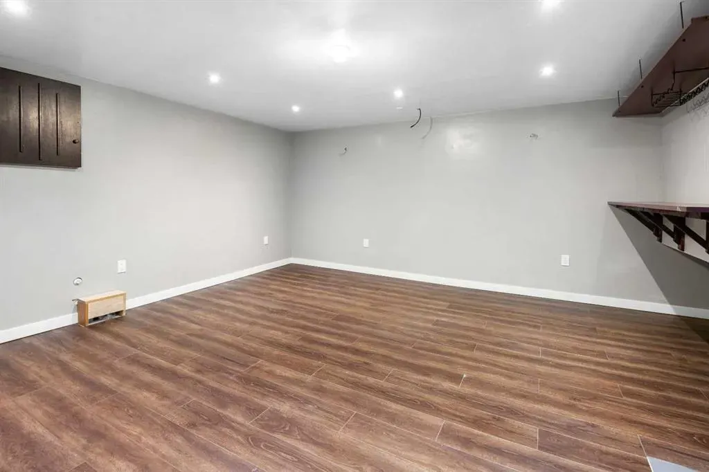 5520 1 Avenue SE, #1