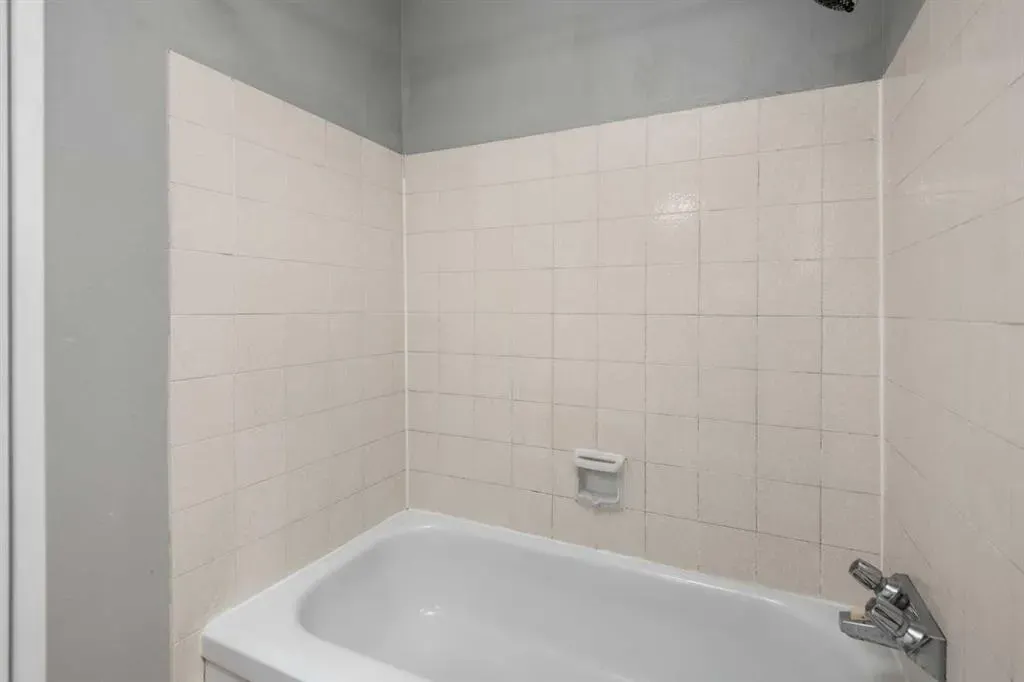 5520 1 Avenue SE, #1