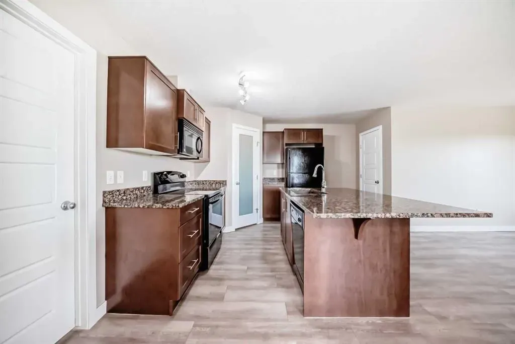 2781 Chinook Winds Drive SW, #5101