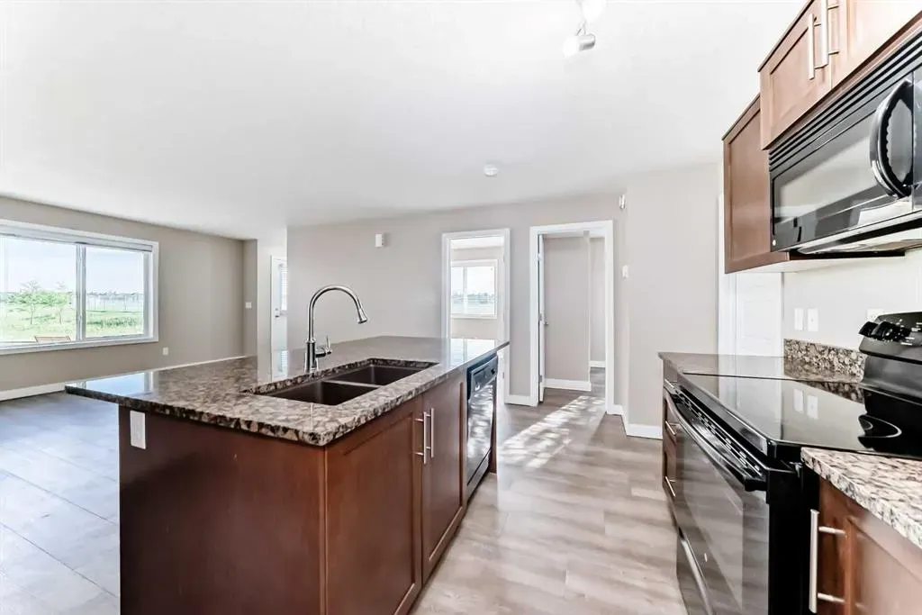 2781 Chinook Winds Drive SW, #5101