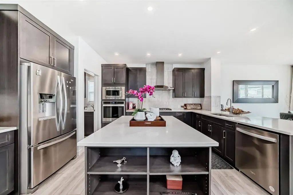 171 Red Sky Crescent NE