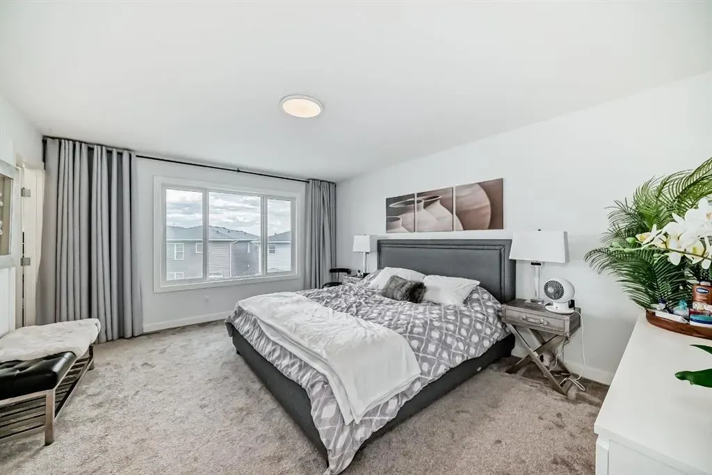 171 Red Sky Crescent NE