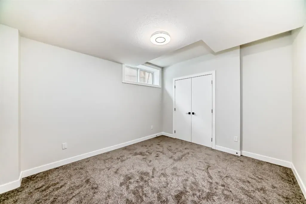 171 Red Sky Crescent NE