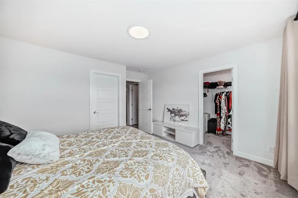 171 Red Sky Crescent NE