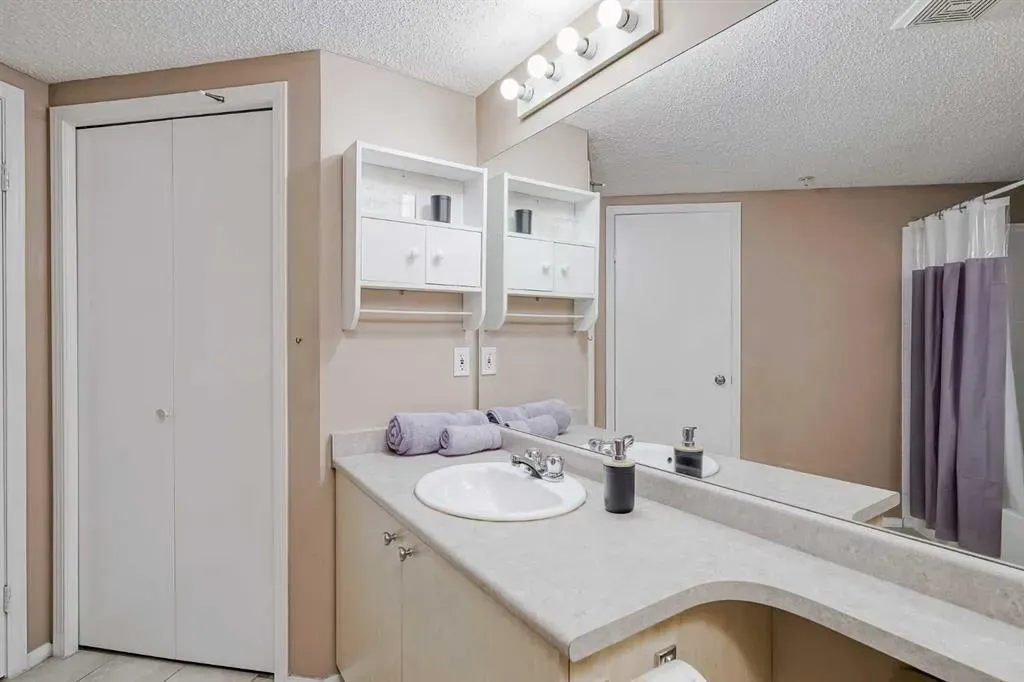 604 8 Street SW, #4310