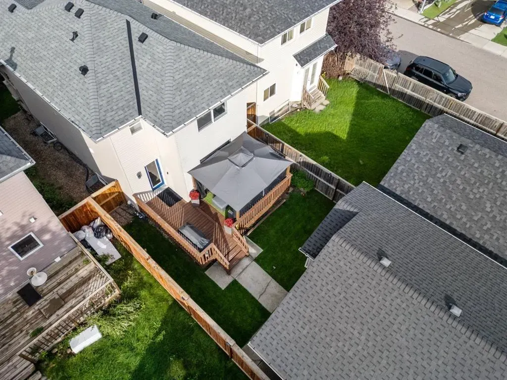 67 Evansford Circle NW