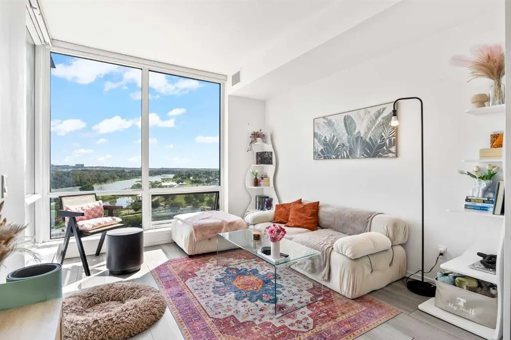 615 6 Avenue SE, #808