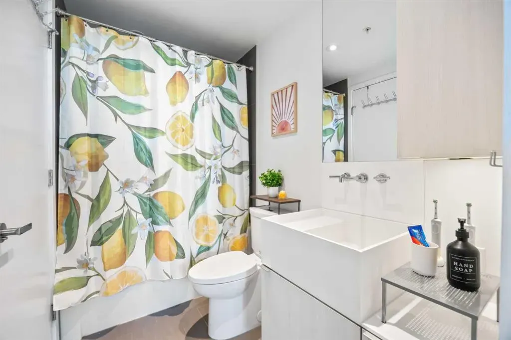 615 6 Avenue SE, #808