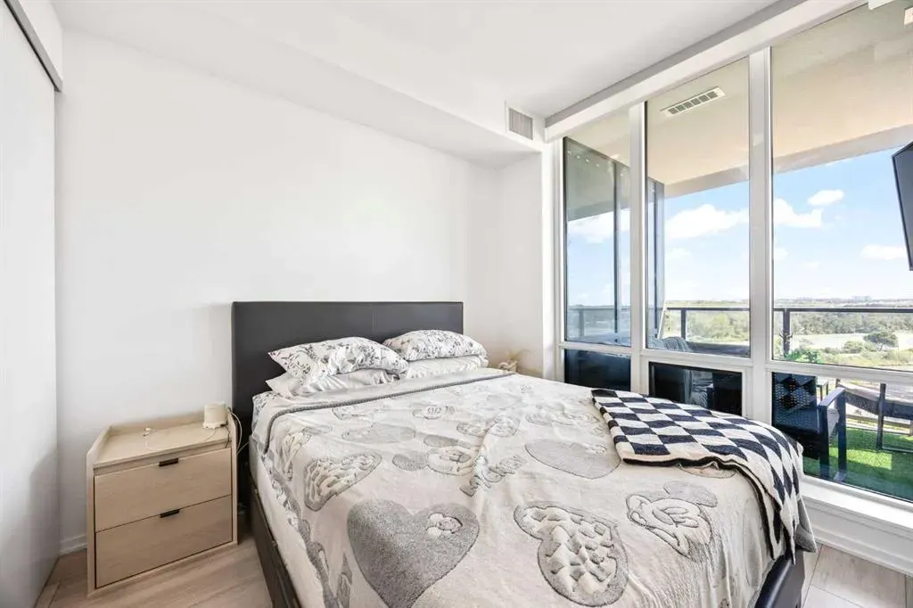 615 6 Avenue SE, #808