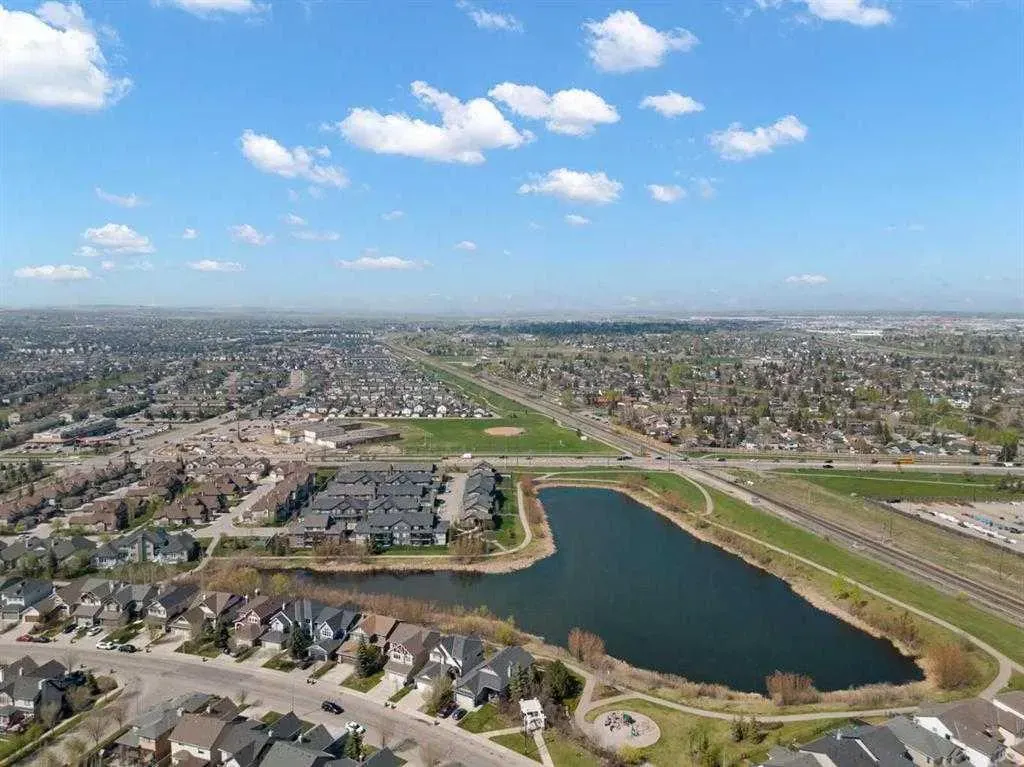 100 Coopers Common SW, #105