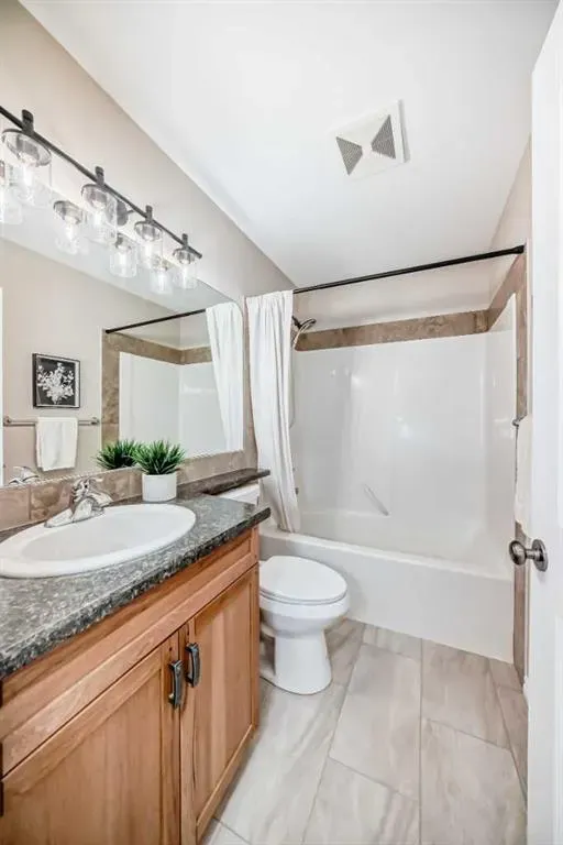 100 Coopers Common SW, #105