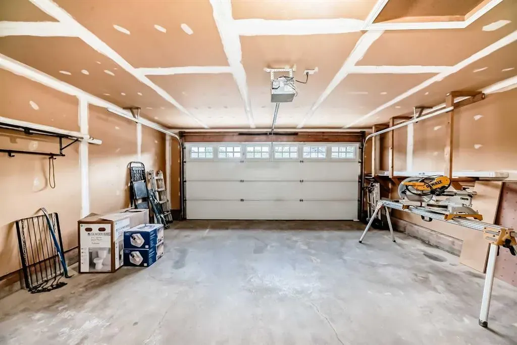 100 Coopers Common SW, #105