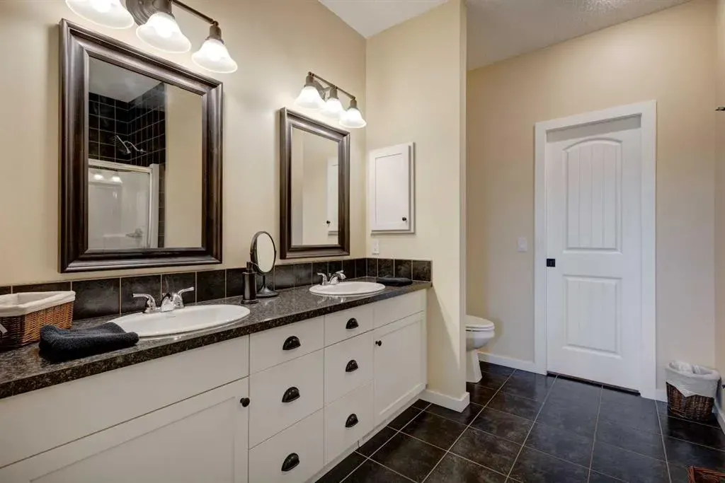 348 Boulder Creek Crescent SE