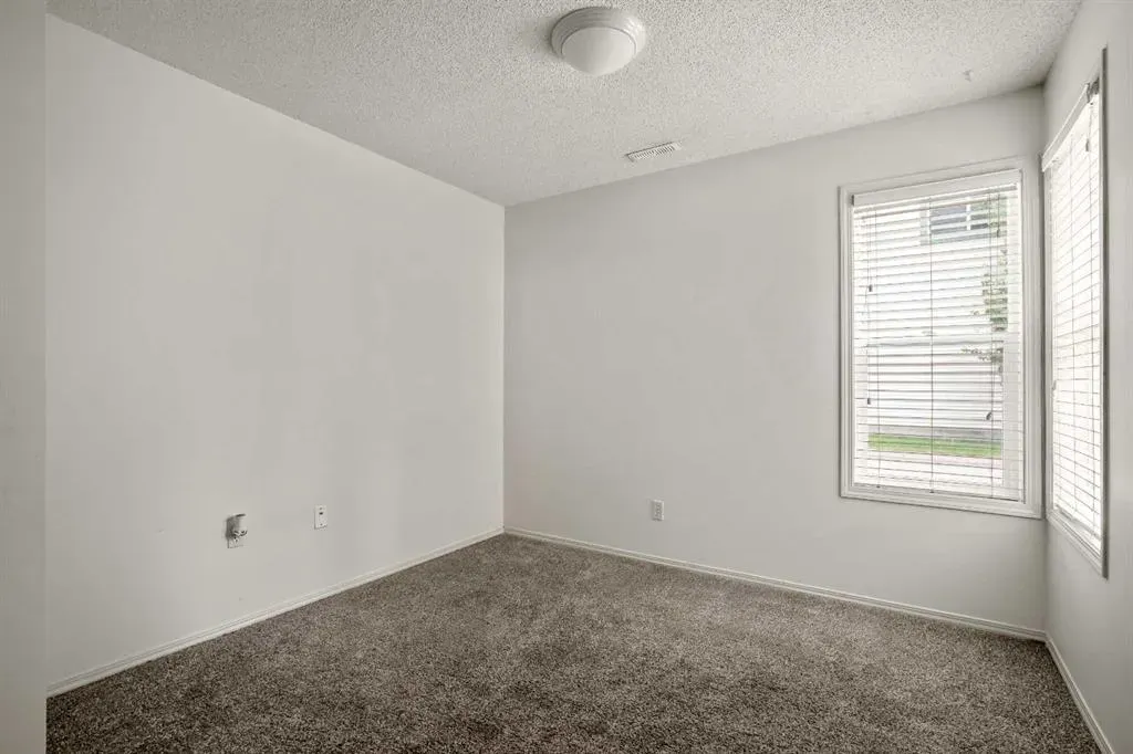 137 Bridlewood Lane SW