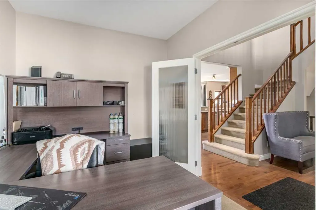 507 Westmount Close