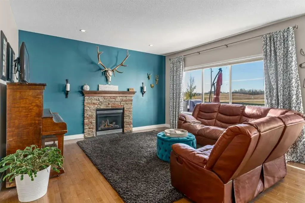 507 Westmount Close