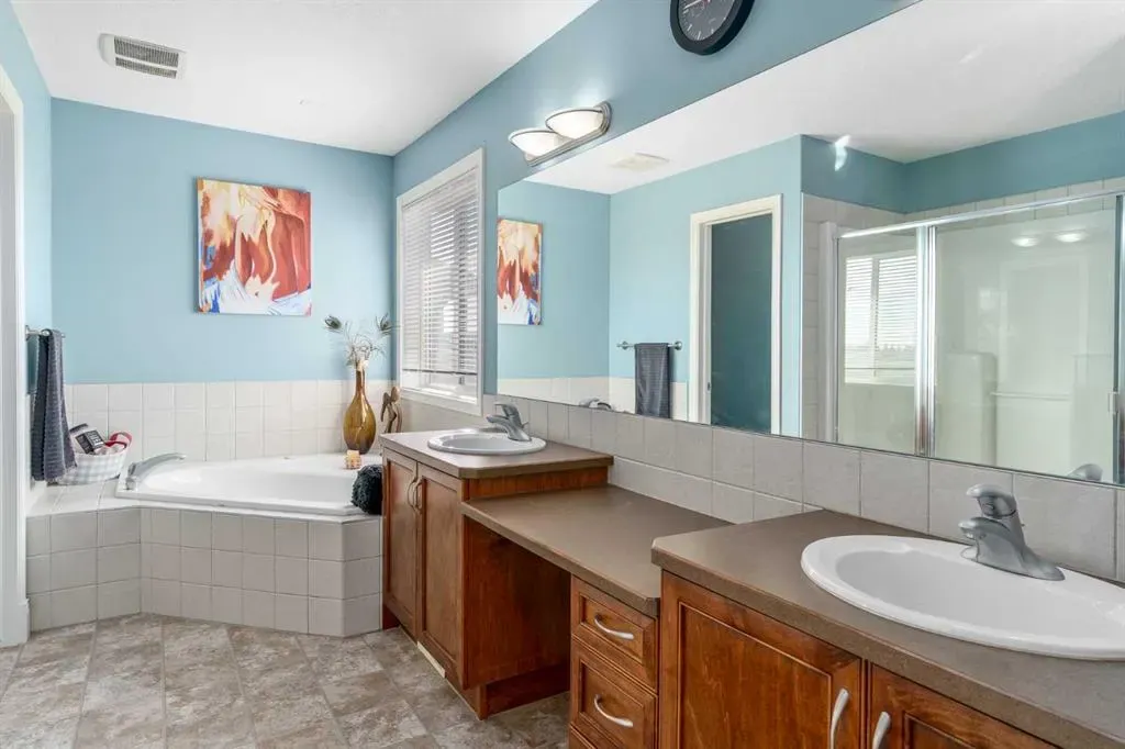 507 Westmount Close