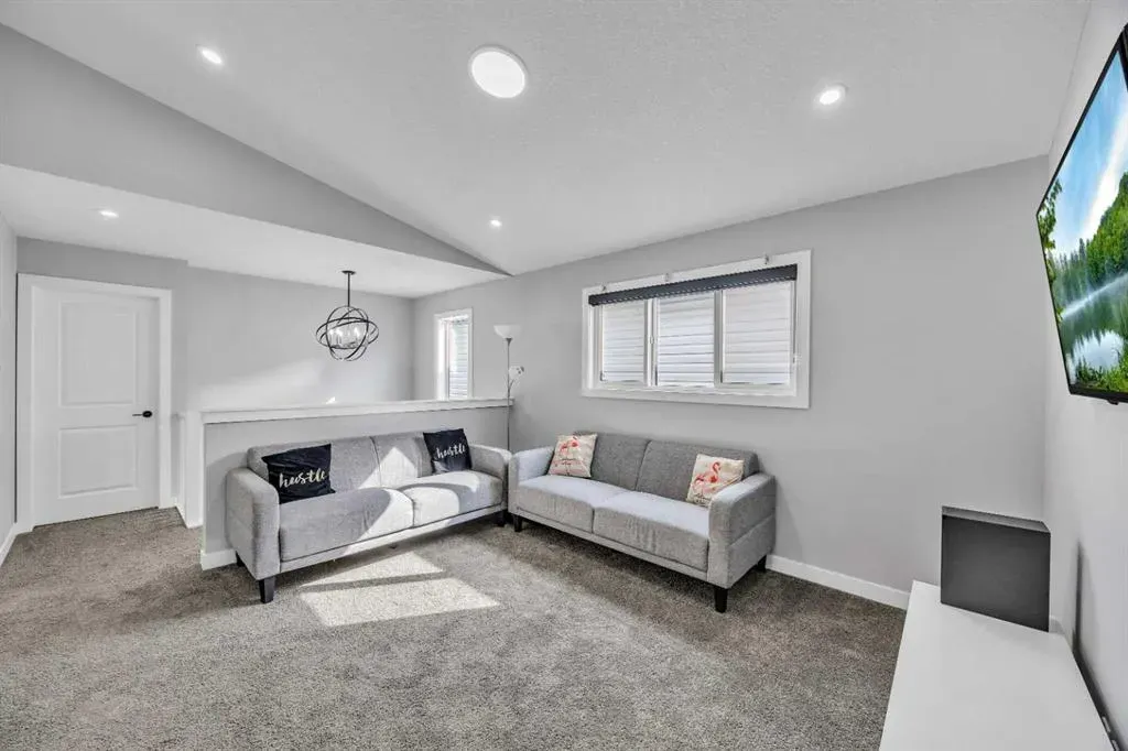 148 Cornerbrook Road NE