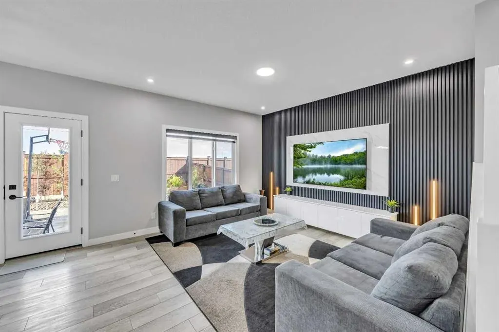 148 Cornerbrook Road NE