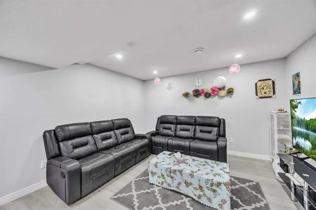148 Cornerbrook Road NE