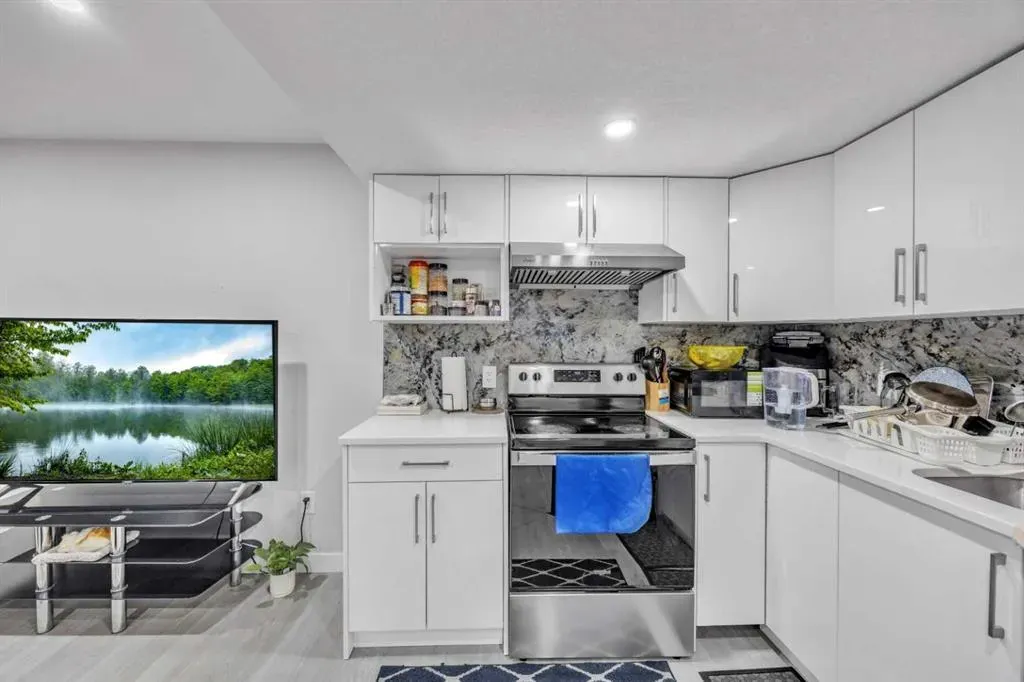 148 Cornerbrook Road NE