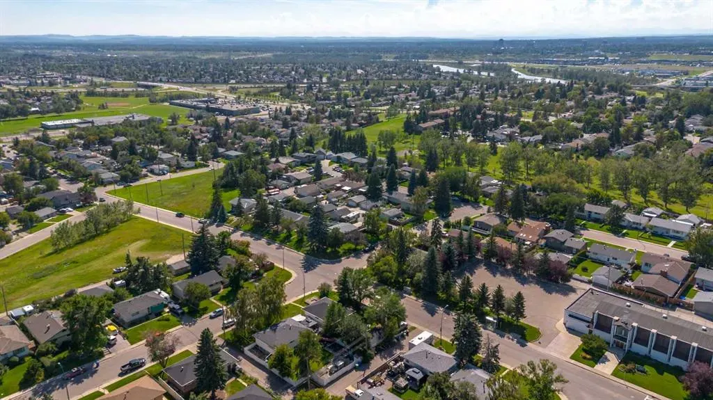 228 Lynnwood Drive SE