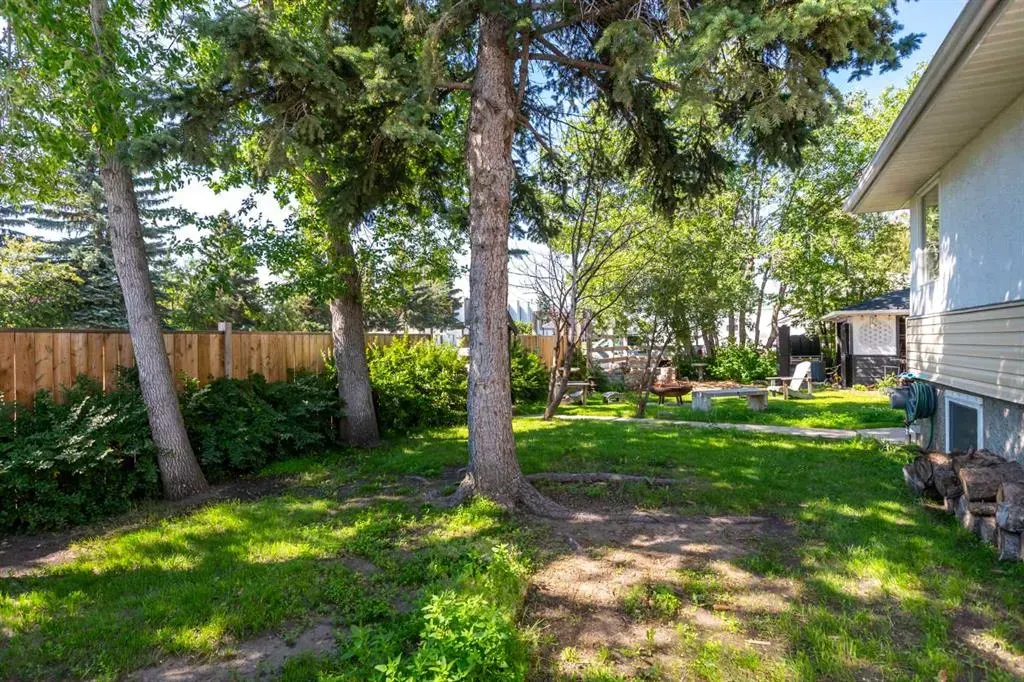 228 Lynnwood Drive SE